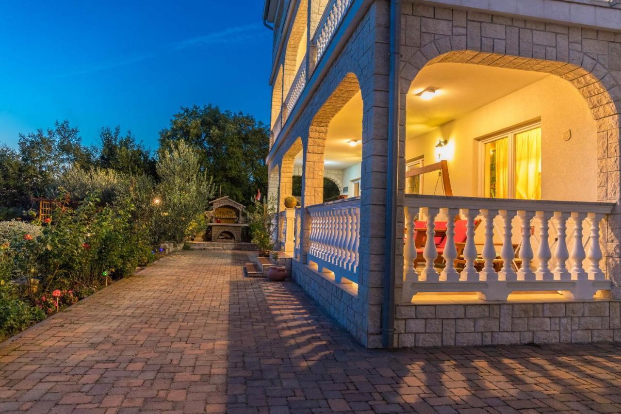 Apartments Ruza تْسْغيكفانِتْسا المظهر الخارجي الصورة